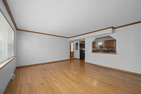 8610 West Summerdale Avenue Chicago IL 60656