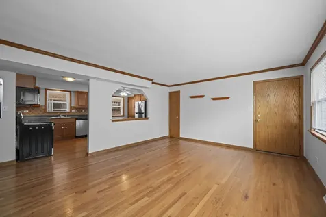 8610 West Summerdale Avenue Chicago IL 60656