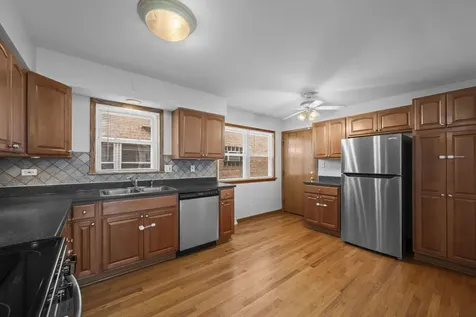 8610 West Summerdale Avenue Chicago IL 60656