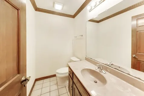 1648 Brentford Drive Naperville IL 60563