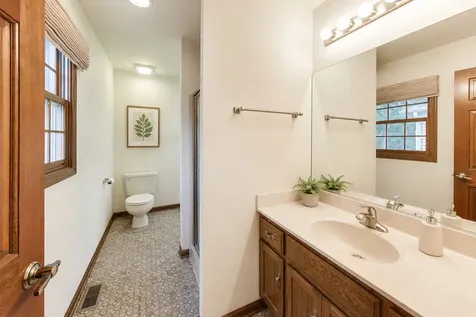 1648 Brentford Drive Naperville IL 60563