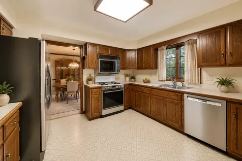 1648 Brentford Drive Naperville IL 60563