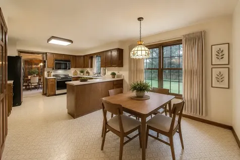 1648 Brentford Drive Naperville IL 60563