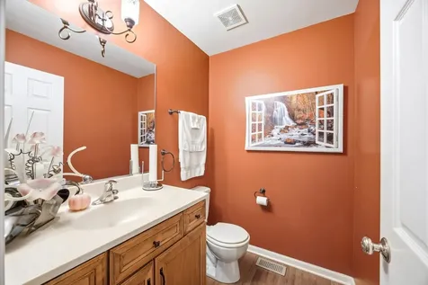 1447 Mackenzie Lane Elgin IL 60120