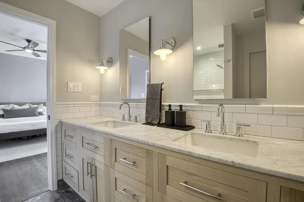 3842 North Sheffield Avenue Chicago IL 60613