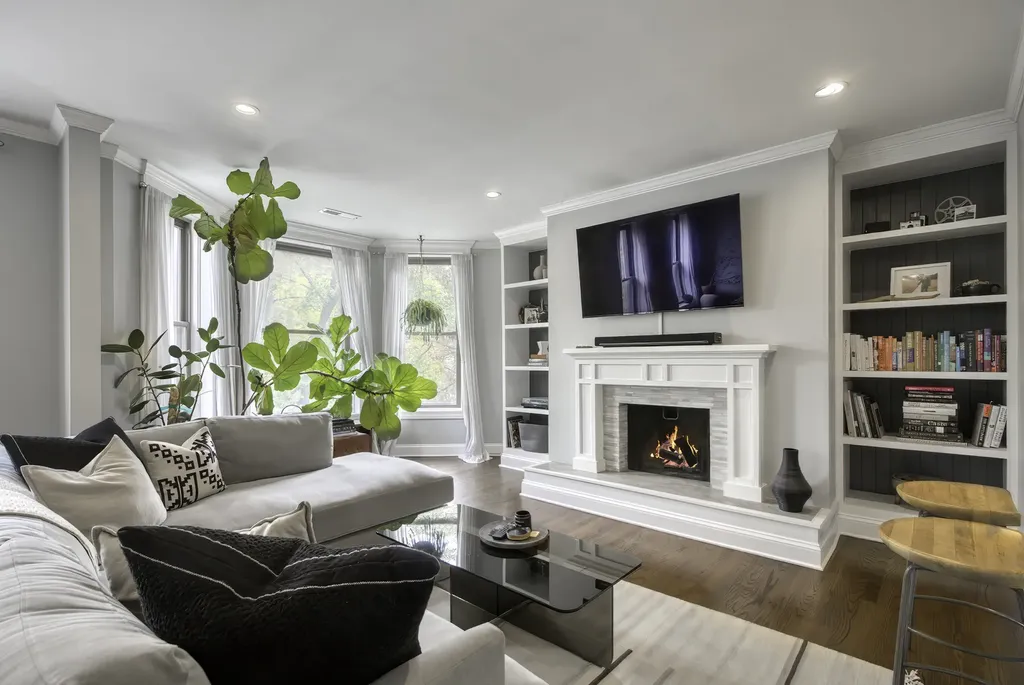 3842 North Sheffield Avenue Chicago IL 60613