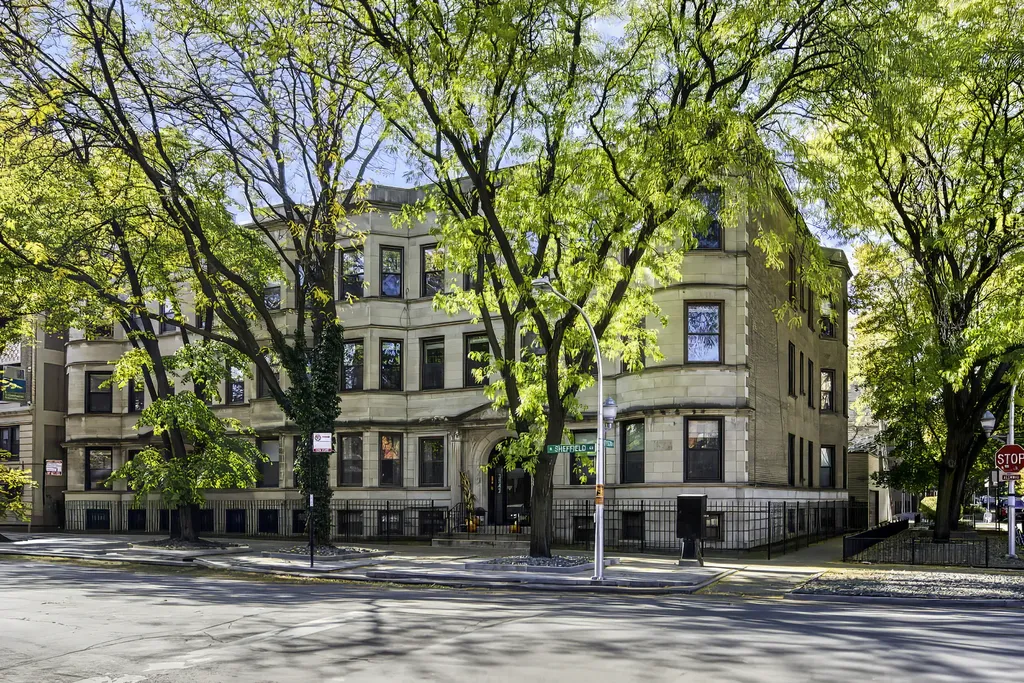 3842 North Sheffield Avenue Chicago IL 60613