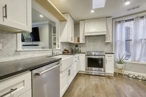 3842 North Sheffield Avenue Chicago IL 60613