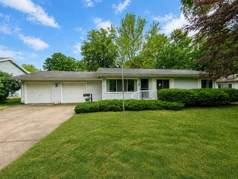 435 West Main Street Arcola IL 61910