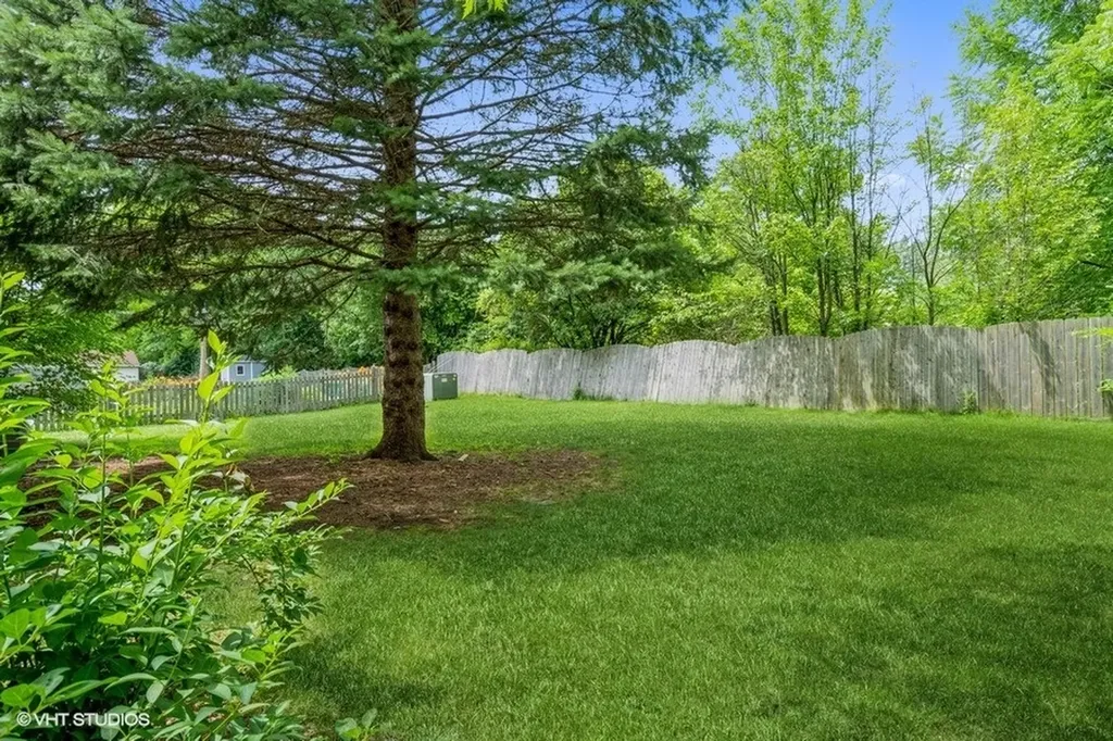 421 Bayview Avenue Naperville IL 60565