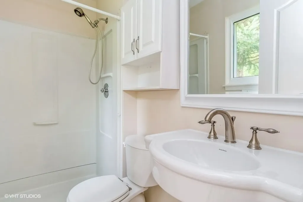 421 Bayview Avenue Naperville IL 60565