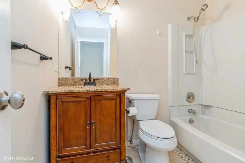 421 Bayview Avenue Naperville IL 60565