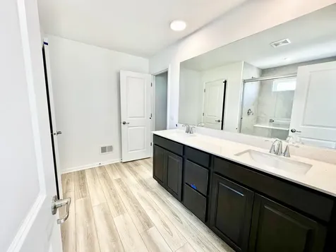 702 West Point Way Oswego IL 60543