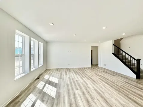 702 West Point Way Oswego IL 60543