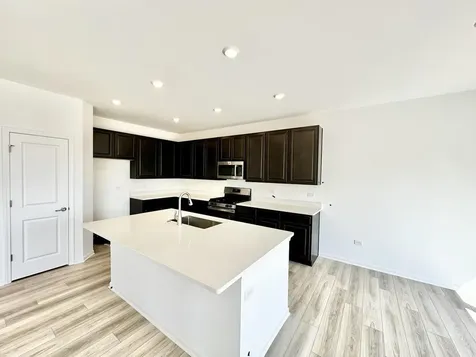 702 West Point Way Oswego IL 60543