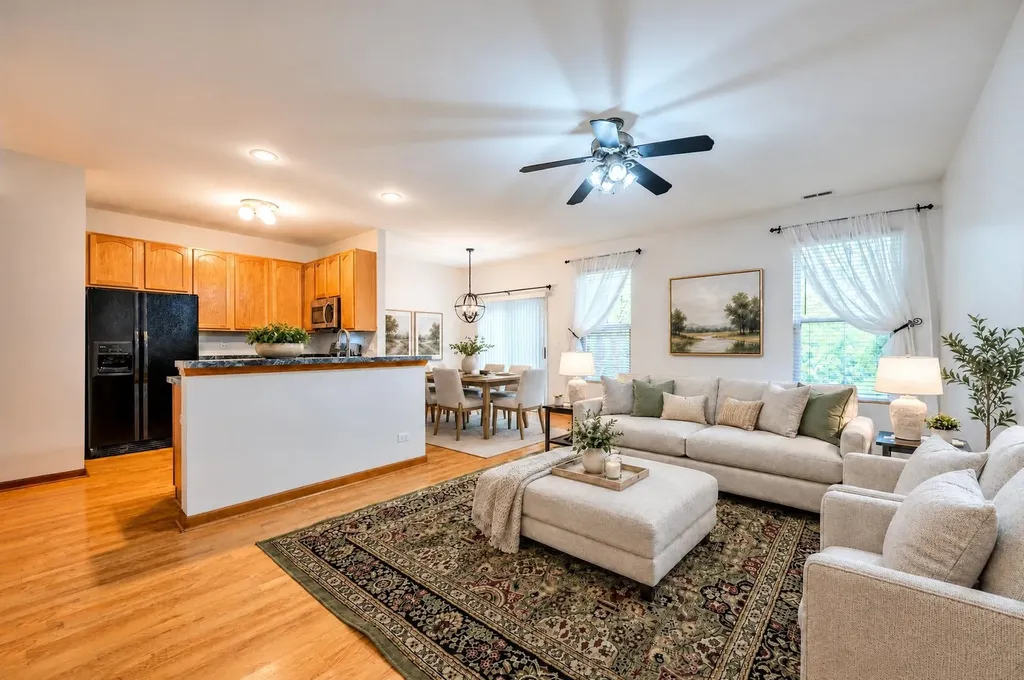 604 Blackstone Court Aurora IL 60504