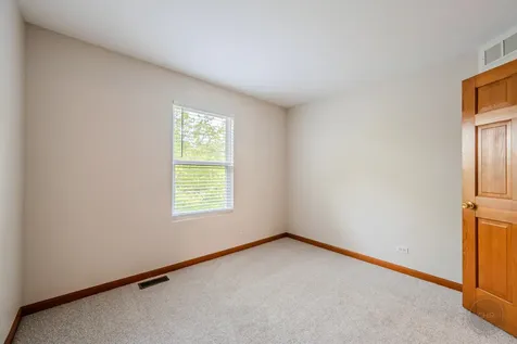 604 Blackstone Court Aurora IL 60504