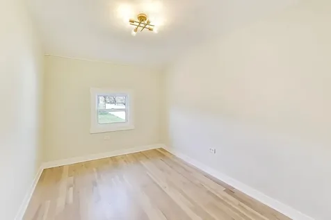6730 West Dakin Street Chicago IL 60634