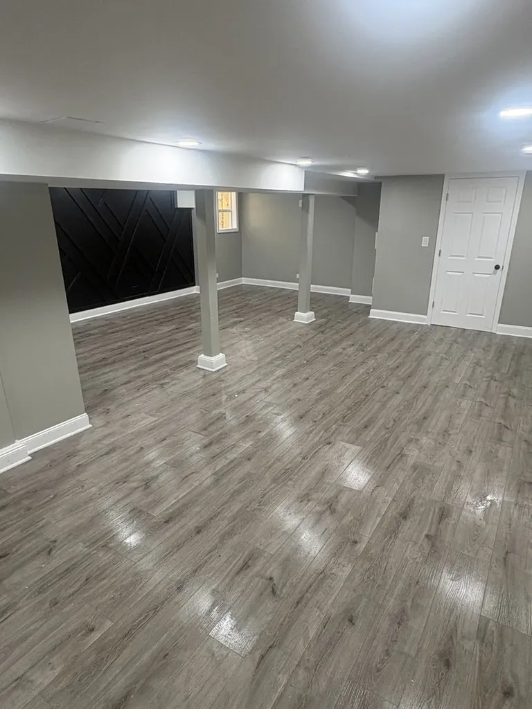 7832 South Vernon Avenue Chicago IL 60619