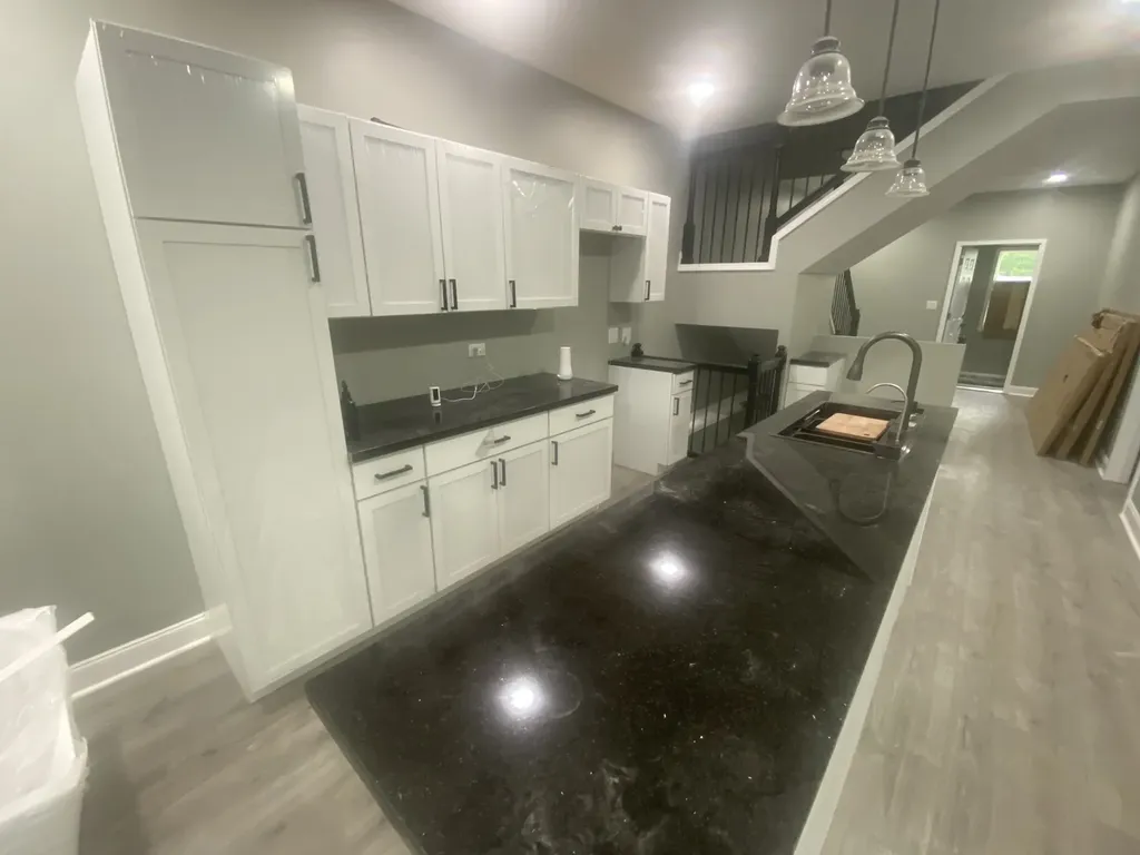 7832 South Vernon Avenue Chicago IL 60619