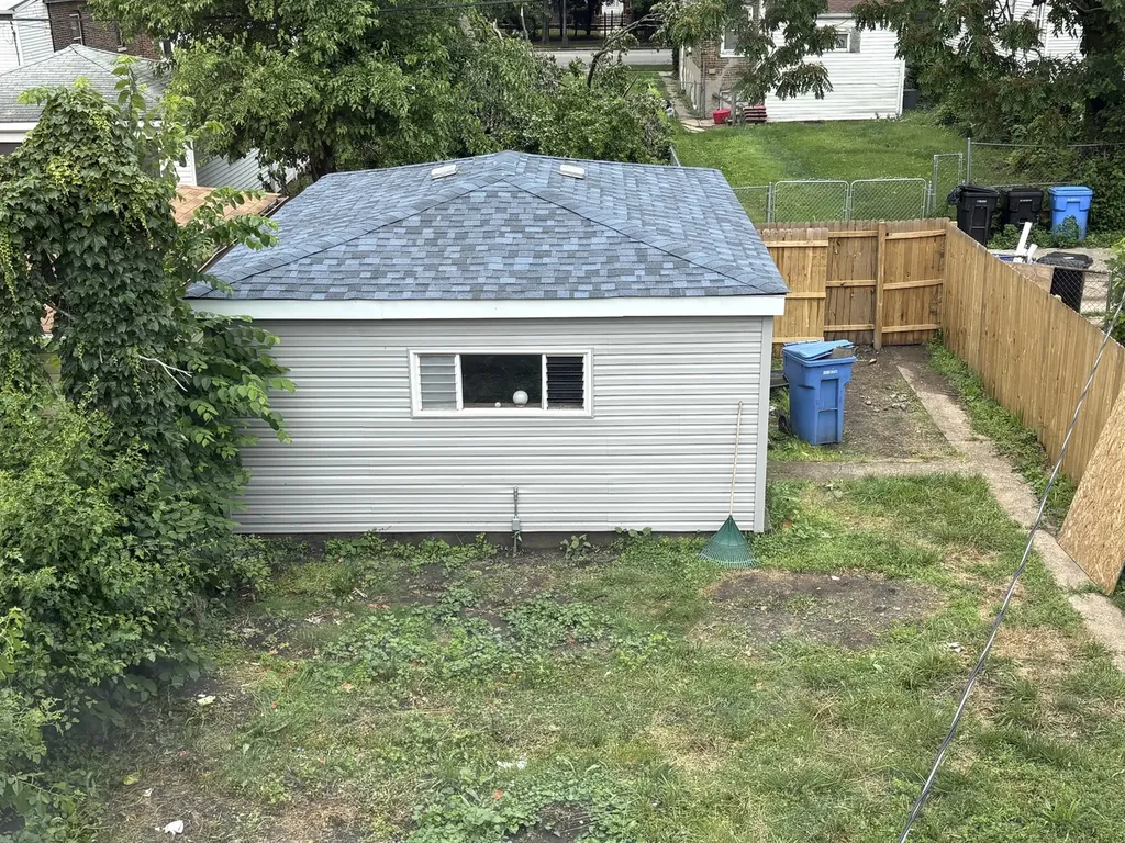7832 South Vernon Avenue Chicago IL 60619