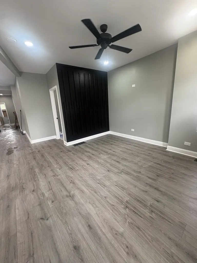 7832 South Vernon Avenue Chicago IL 60619
