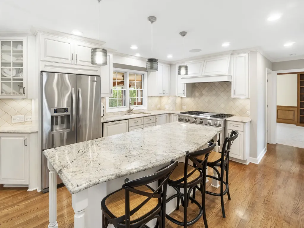 6437 Greene Road Woodridge IL 60517