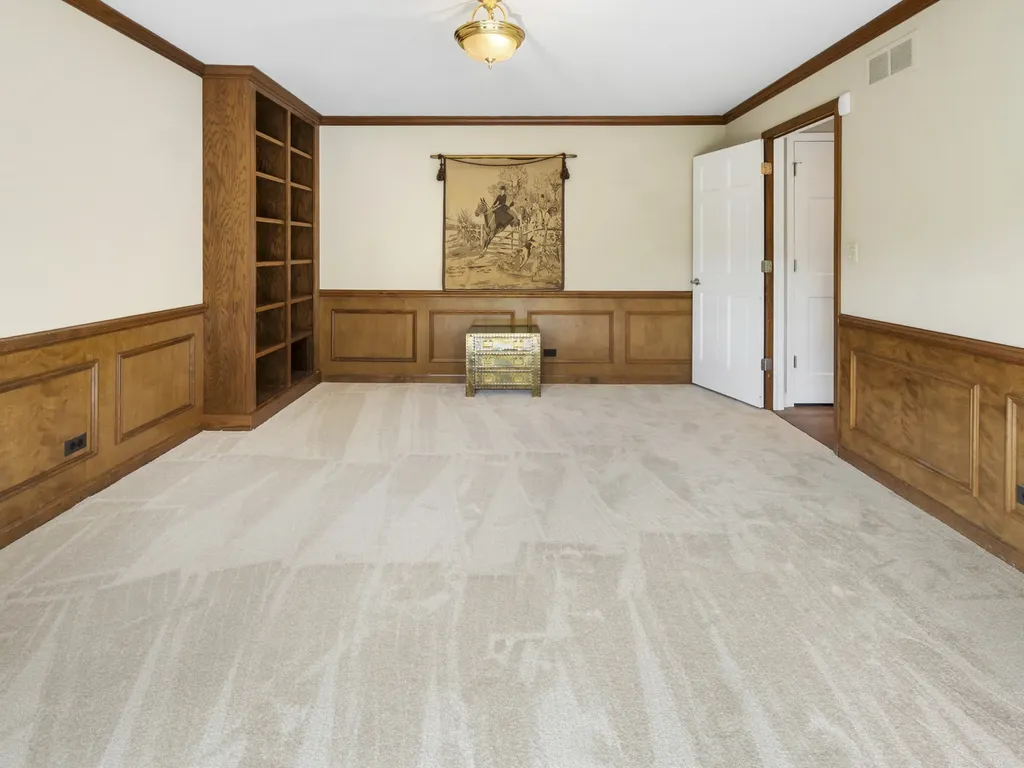 6437 Greene Road Woodridge IL 60517
