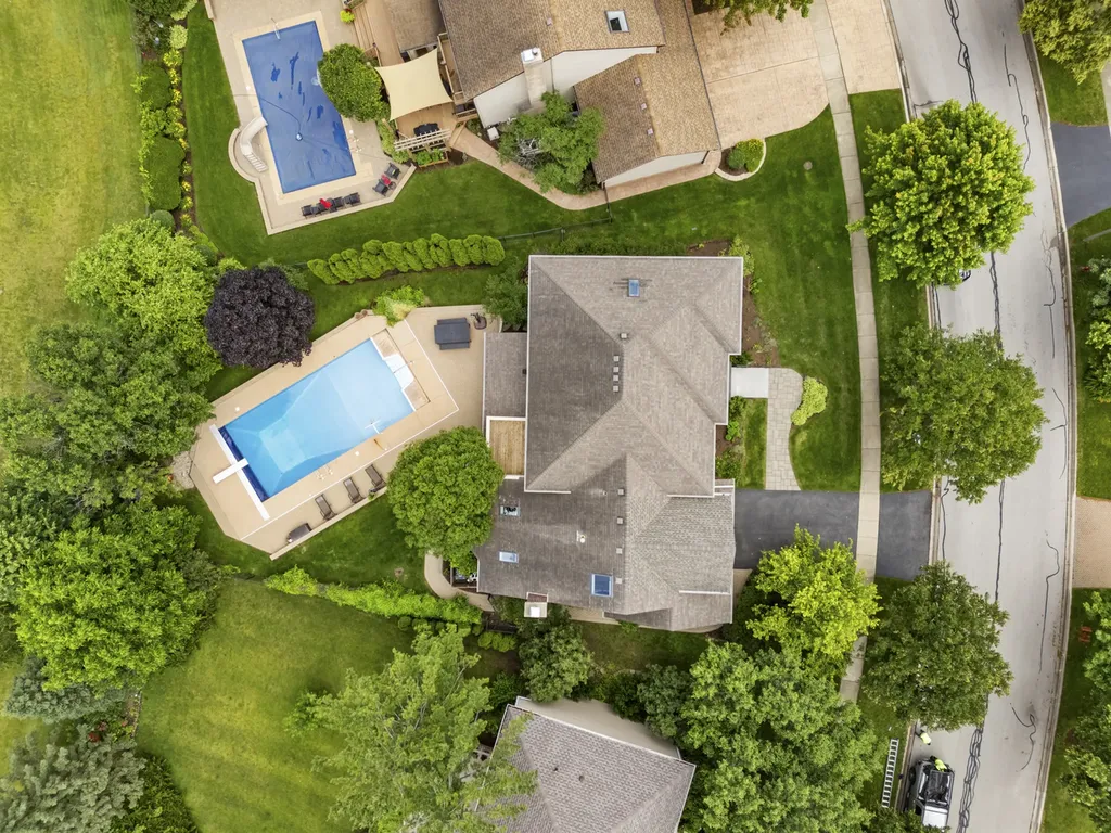 6437 Greene Road Woodridge IL 60517