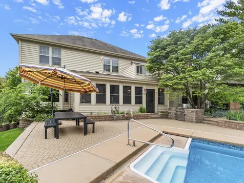 6437 Greene Road Woodridge IL 60517