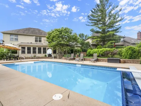 6437 Greene Road Woodridge IL 60517