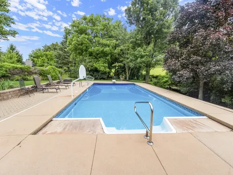 6437 Greene Road Woodridge IL 60517