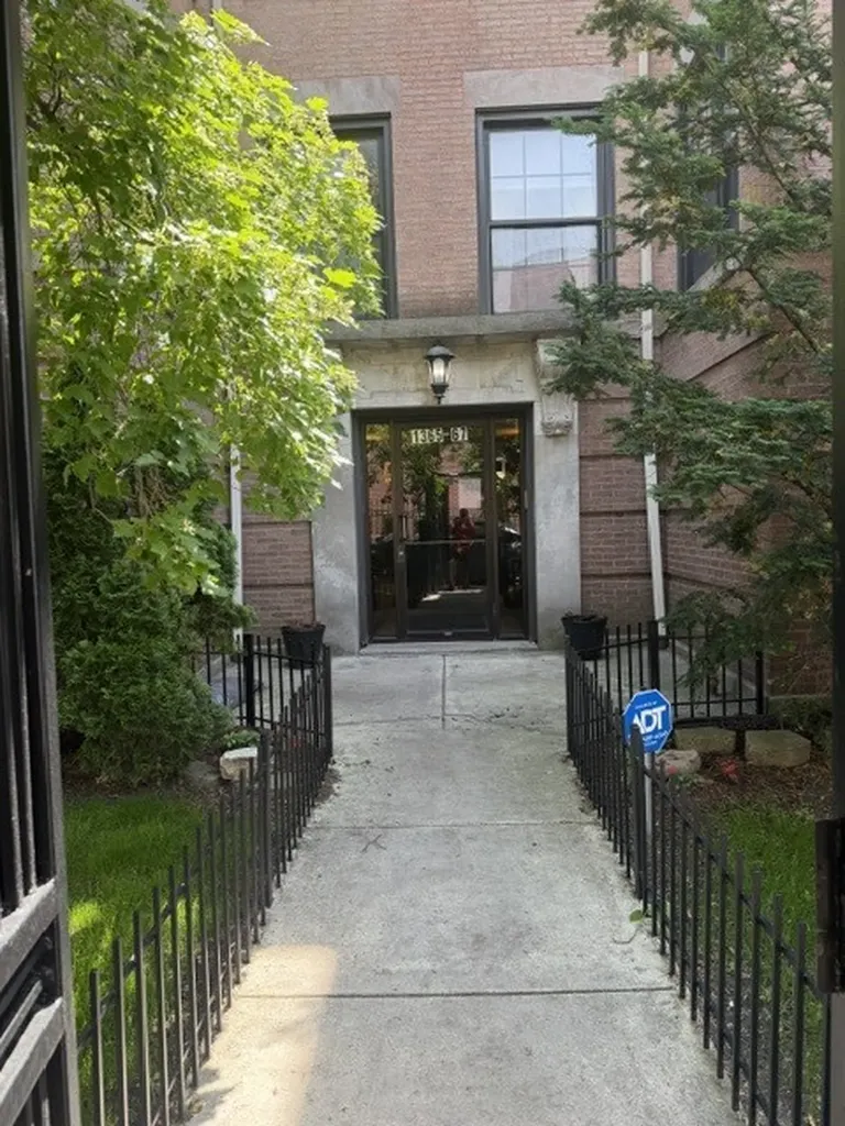 1367 East 64th Street Chicago IL 60637