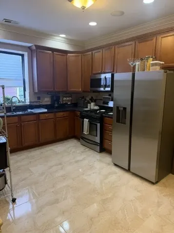 1367 East 64th Street Chicago IL 60637