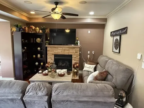 1367 East 64th Street Chicago IL 60637