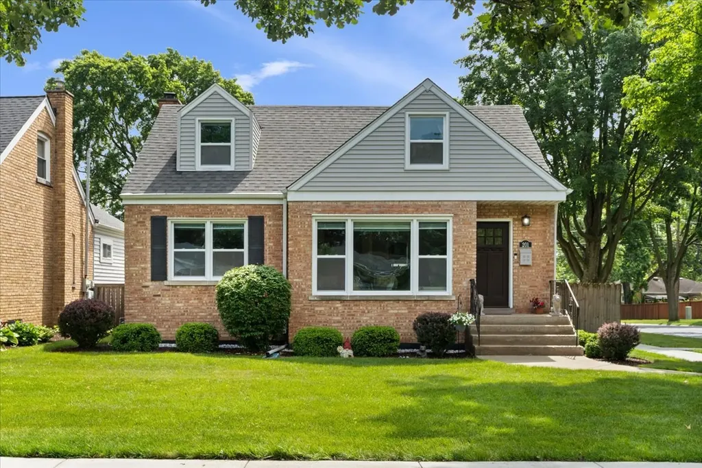 201 North Maple Street Mount Prospect IL 60056