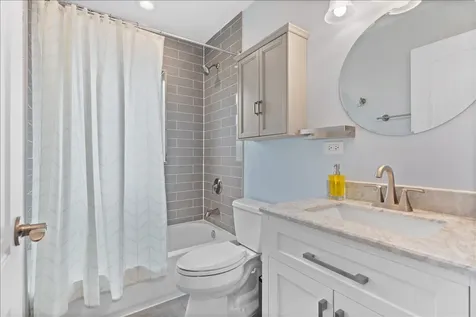 201 North Maple Street Mount Prospect IL 60056