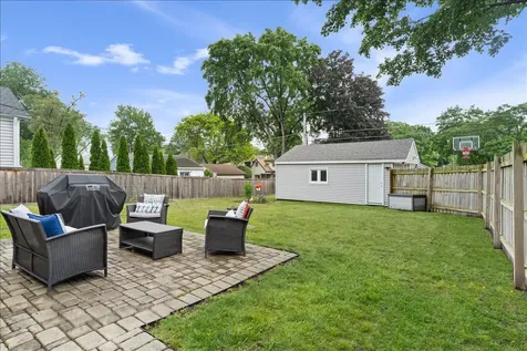 201 North Maple Street Mount Prospect IL 60056