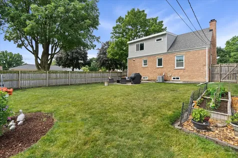 201 North Maple Street Mount Prospect IL 60056