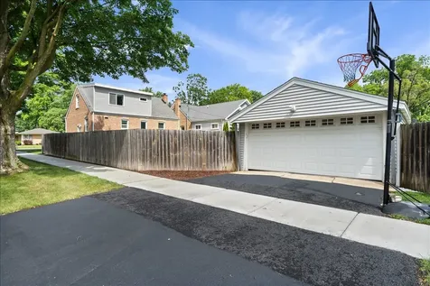 201 North Maple Street Mount Prospect IL 60056