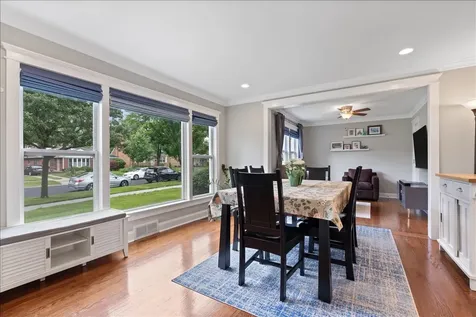 201 North Maple Street Mount Prospect IL 60056