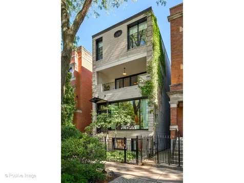 1953 North Howe Street Chicago IL 60614