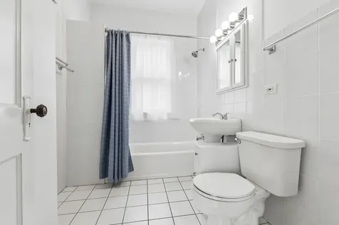 5337 West Berenice Avenue Chicago IL 60641