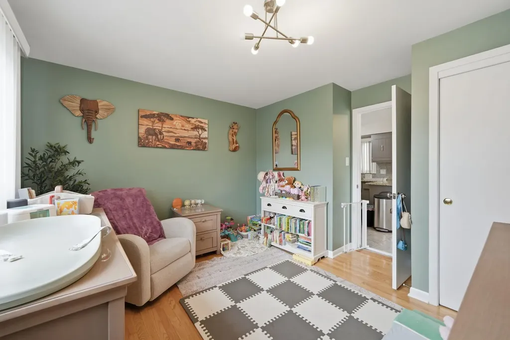 3349 North Osage Avenue Chicago IL 60634