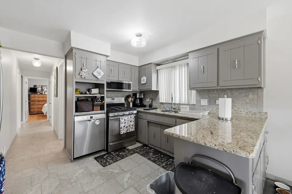 3349 North Osage Avenue Chicago IL 60634
