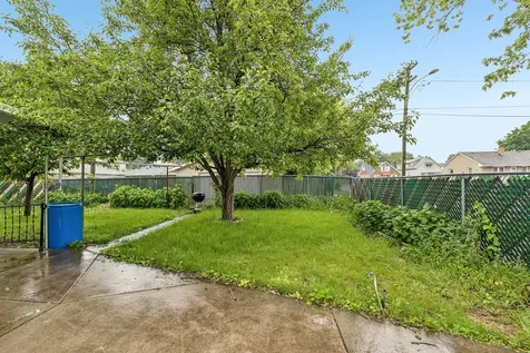 1120 11TH Street North Chicago IL 60064