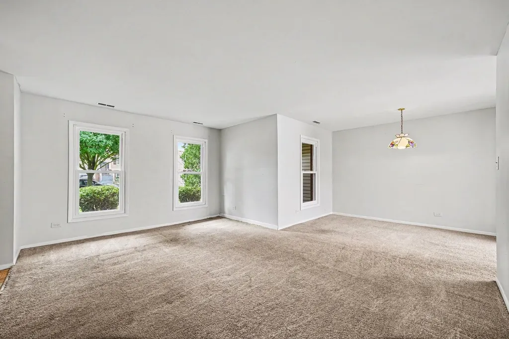 128 Majestic Drive Lombard IL 60148