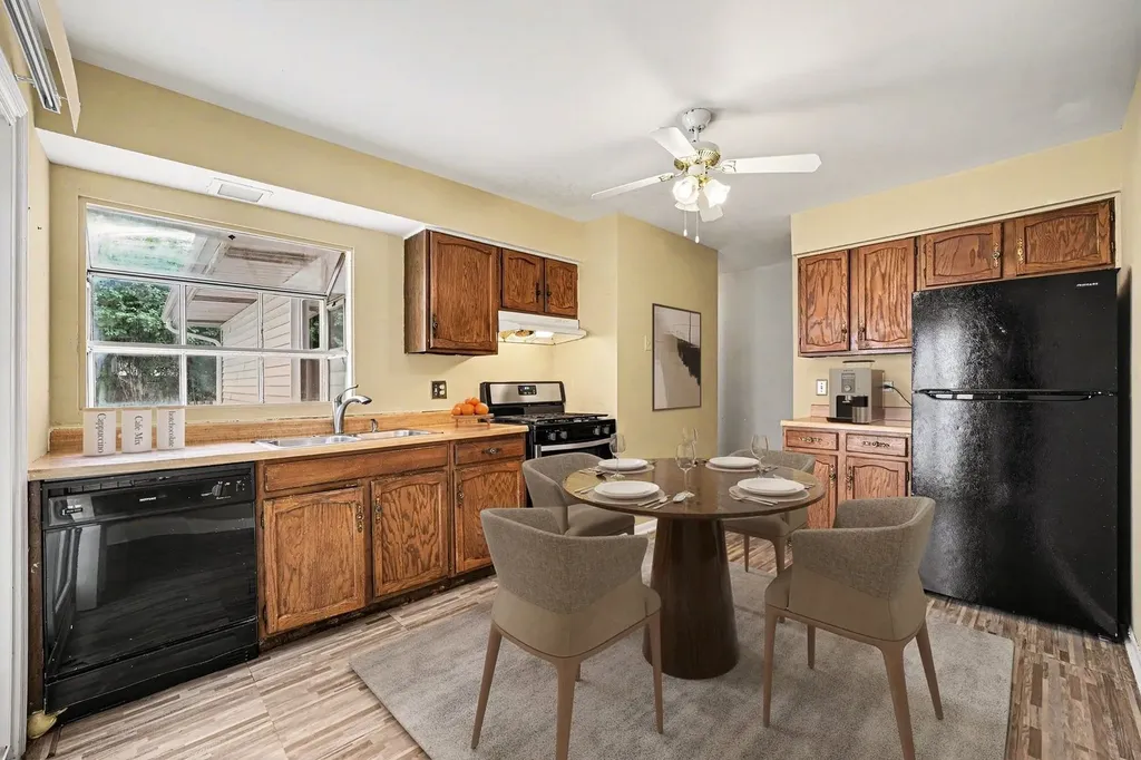 128 Majestic Drive Lombard IL 60148