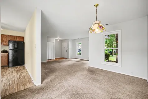 128 Majestic Drive Lombard IL 60148