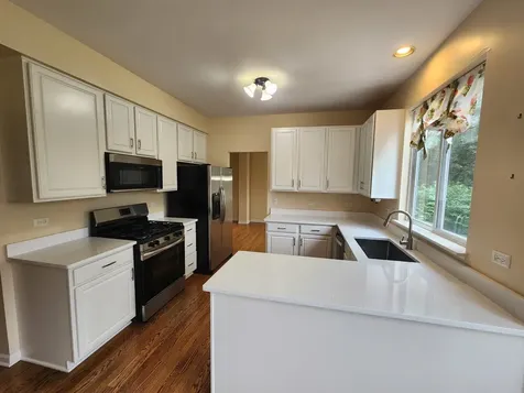 460 Arlington Lane Grayslake IL 60030